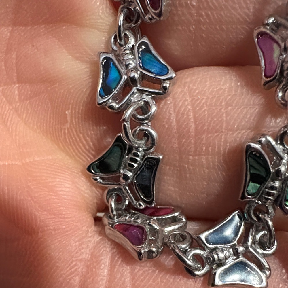 VINTAGE MULTICOLORED ABALONE SHELL BUTTERFLY SILVER-TONE 14 - 17" NECKLACE - Picture 4 of 10
